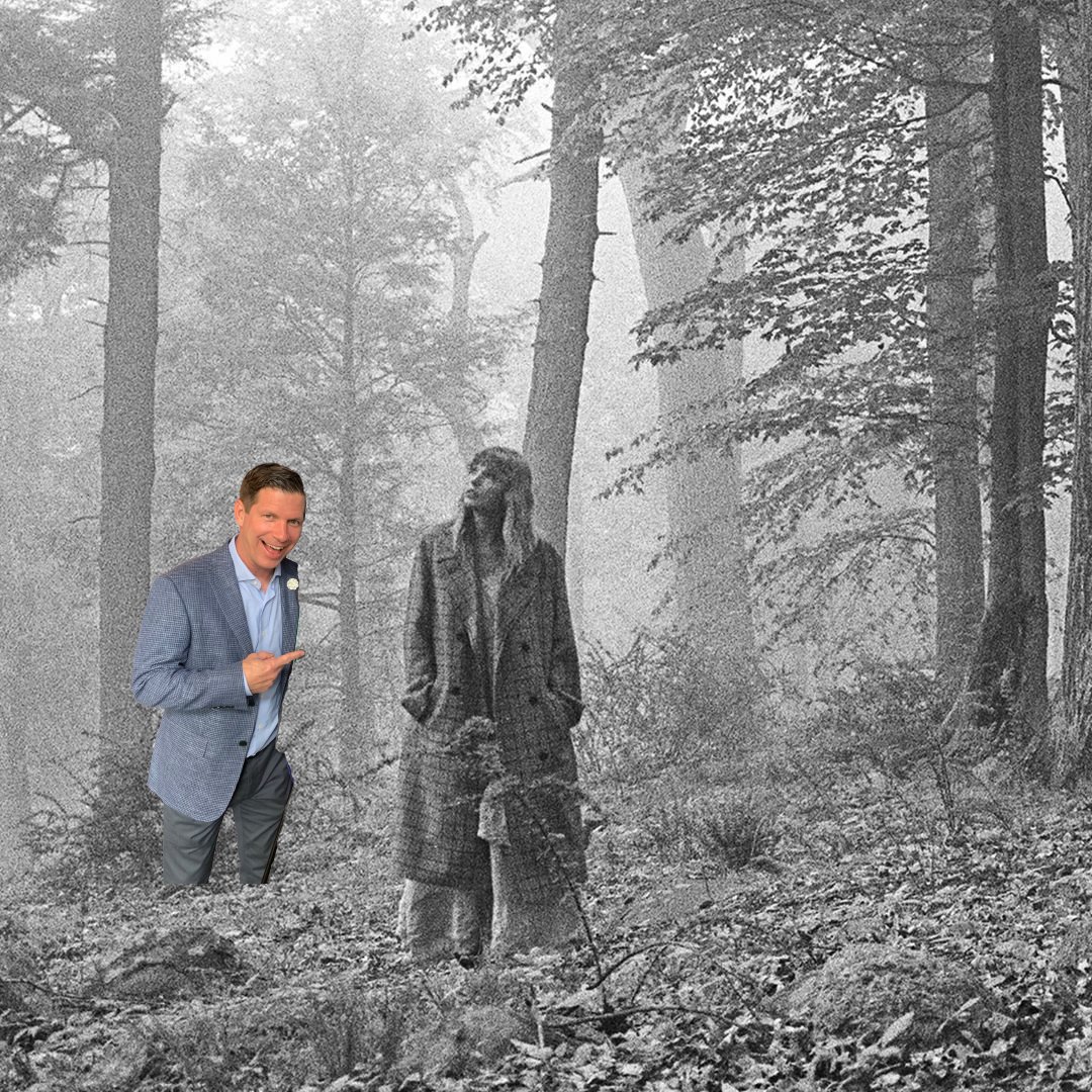 Perhaps you've heard the news. Taylor Swift surprised us with a new album release set to debut at midnight. Well....maybe it didn't surprise all of us.........
<a href="/JoelRussell72/">Joel Russell</a>