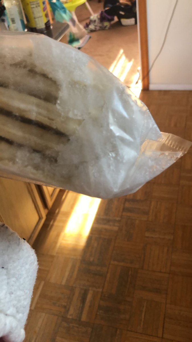 bigbadbear's tweet photo. @eggo just opened a new box of eggo homestyle waffles - tons of ice crystals on the waffles. They ok to eat? https://t.co/po13ewJXPy