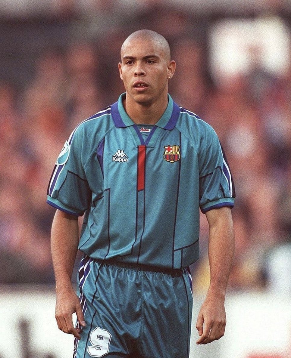 Footballtweet's tweet image. R9 in '97. 🇧🇷