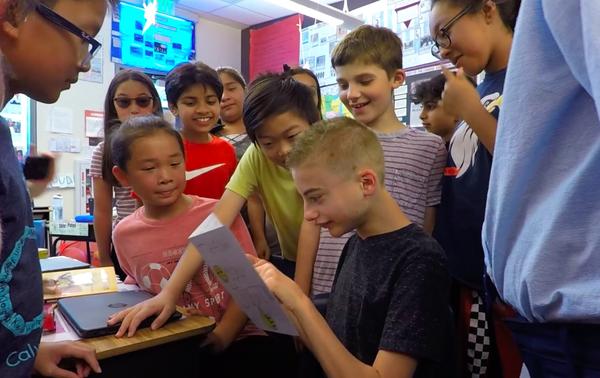 makeymakey's tweet photo. We loved learning more about the team of students who created #VestBuddy as a way to help their nonverbal friend talk on the soccer field! Check out the awesome work of @JillBerrner 's elementary students in our latest blog post! #MakeyMakey #SEL #Empathy https://t.co/4i0gXSuJCG https://t.co/ocRTou4Bxv
