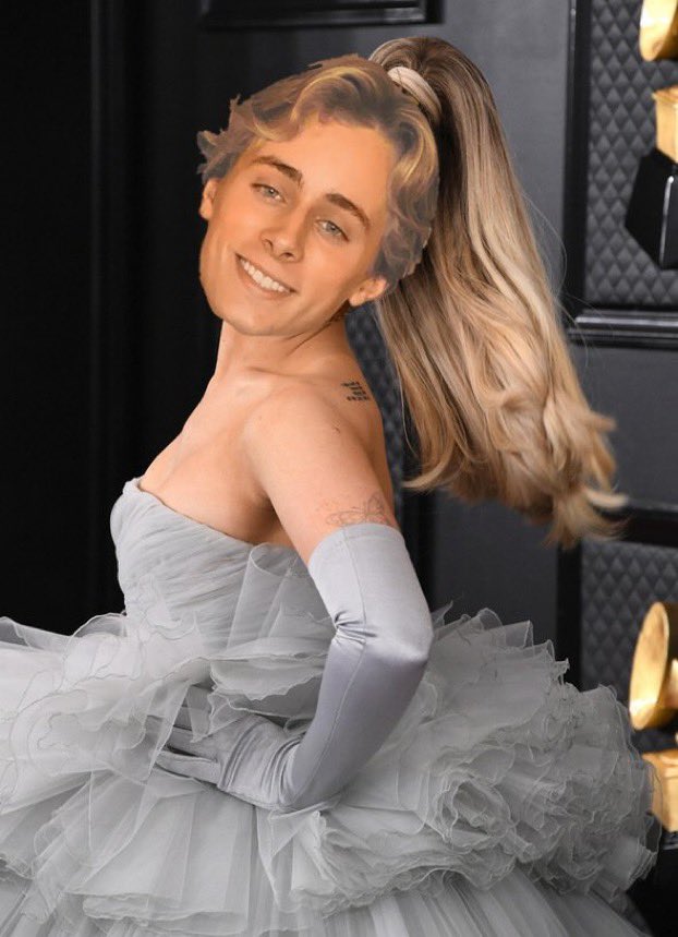 ConnorTranslat1's tweet photo. @zoneconnor In this tweet, Connor is confused about this image but I see this as a absolute win. https://t.co/DmJ37lrz3T