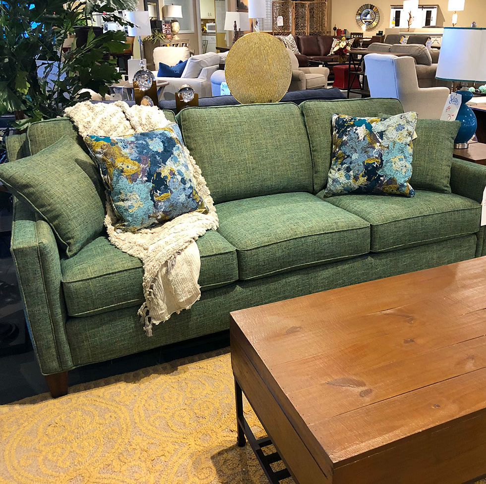slatersmerced's tweet photo. #DidYouKnow we have skilled interior designers instead of sales associates to assist our customers in making the right decision? Our team provides fresh and exclusive furniture designs based on each customer's unique style, personality, resources, and desires! https://t.co/aL1WHQlt4R