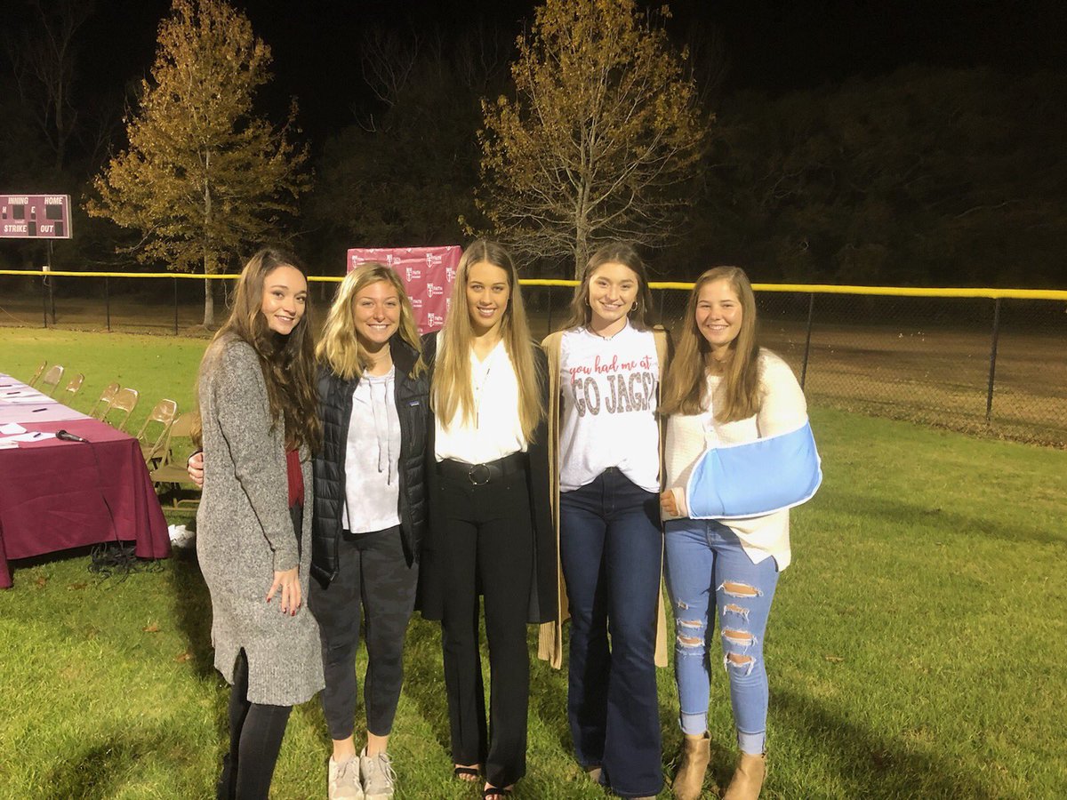 Finally our 3 Faith Academy players got to have their signing ceremony last night! They were joined by a couple of their Bolts teammates. Congratulations ladies! #boltsboom @WeAreSouth_SB  <a href="/SouthernMissSB/">Southern Miss Softball</a> <a href="/UMobileRams/">University of Mobile Rams Athletics</a> @CoachMulvany <a href="/BclarkUSA/">Becky Clark</a>