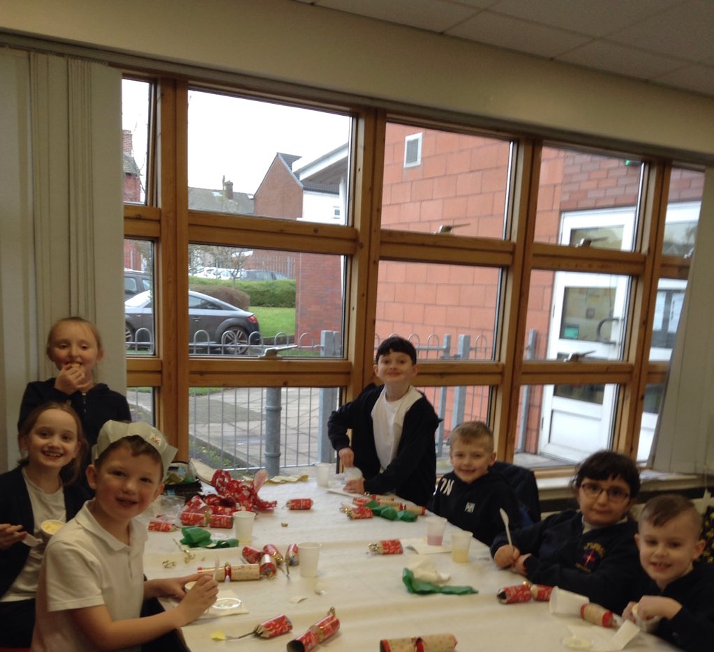 MissEGSGC's tweet photo. We really enjoyed our Christmas dinner today. @MrGSGC https://t.co/SA8Qdm5WG9