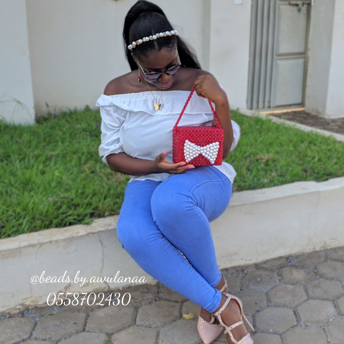 beadsbyAwulaNaa's tweet photo. 🌼Hey loves 🌼

Allow me brighten your timeline 🙃

🌼 Let me introduce the 'Kwarley' bag🌼

🌼 She's classy and suitable for any occasion 🌼 https://t.co/6BHBnsaNIe