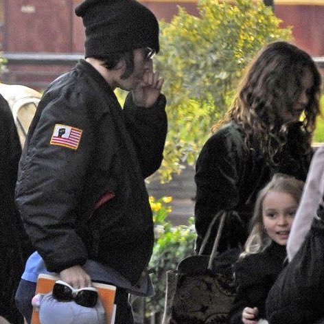 johnny depp with his kids, a thread;