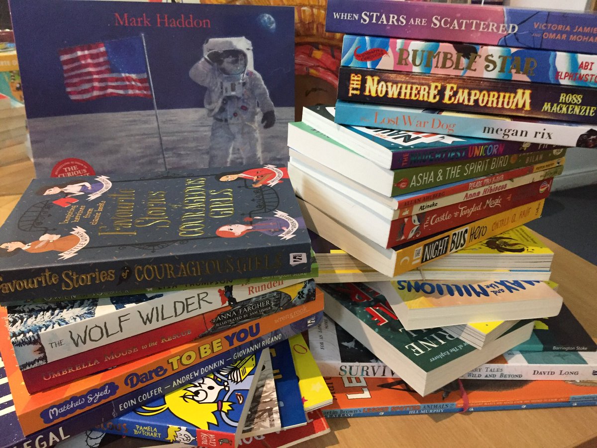 Thanks to everyone who helped out today and to all those who donated gifts. Check out these lovely books donated through <a href="/LandRBookshop/">L&R Bookshop</a> 🤗