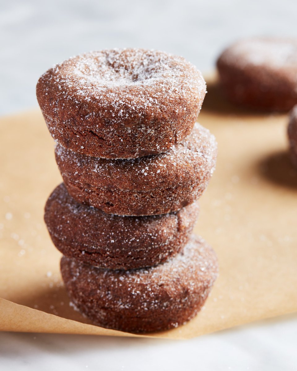 thekitchn's tweet photo. Double-ginger molasses cookies are spiced, chewy, and supremely comforting. Get @doriegreenspan's recipe: https://t.co/e1XEr26qIg #quarantinecookies https://t.co/wbThNwFOaN
