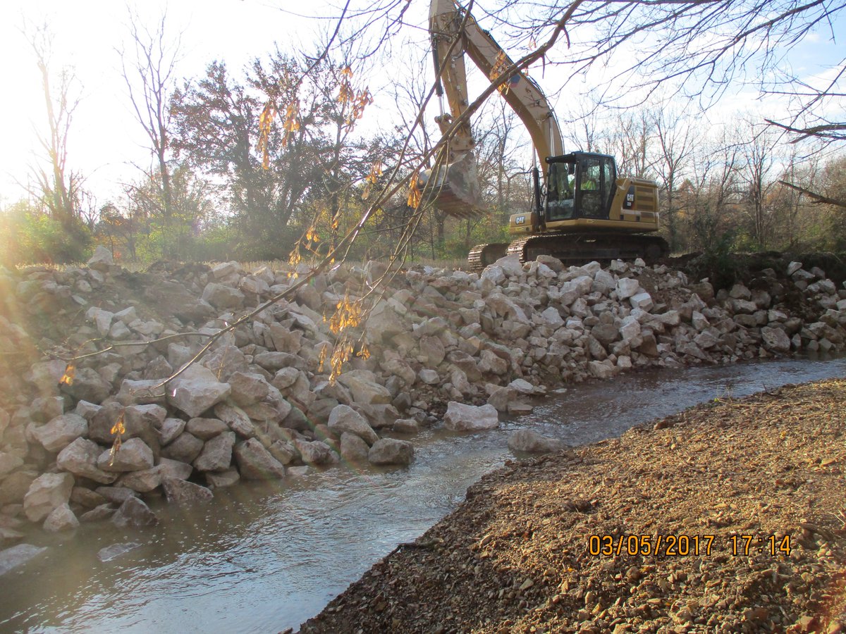 SubmarInc's tweet image. A beautiful shot of one of our projects in Kentucky. 

Our commitment to safety and the environment through environmentally-conscious designs makes us the right company for your erosion control needs.

#submar #construction #turnkeysolution #erosion #erosioncontrol