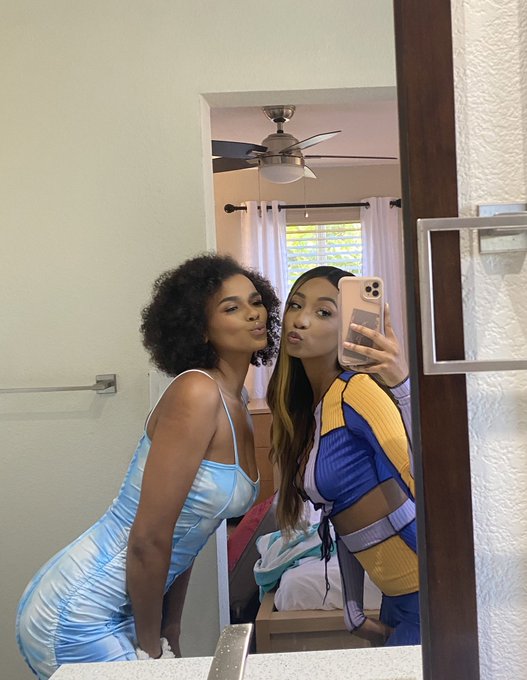 On Set With @AdaVeraX Fine Ass 🥵 https://t.co/VQrwOIEiYh<a class="tags" target="_blank" title="On Twitter" href="/?out=eyJ0eXAiOiJKV1QiLCJhbGciOiJIUzUxMiJ9.eyJpYXQiOjE3MjE4OTQ4ODQsImlzcyI6InR3cG9ybnN0YXJzLmNvbSIsIm5iZiI6MTcyMTg5NDg4NCwiZXhwIjoxNzUzNDMwODg0LCJyZWRpcmVjdF91cmwiOiJodHRwczovL3R3aXR0ZXIuY29tL0FkYVZlcmFYIn0._K5wxlK6vuRwp9GrIIEFiCv6zuWtoSKeJrM8uwhO2Bl65Ykin9MmhtgZkxJRldVMvLPHKeHjeAK5SLa1Xy851g">@AdaVeraX</a><a href="/tag/mvsales"class="tags"><span>#mvsales</span></a>