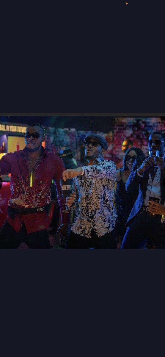 ozo_chukwu's tweet photo. I can see a fan admiring the moves in the back. @nengiofficial https://t.co/2rTIsslkp1