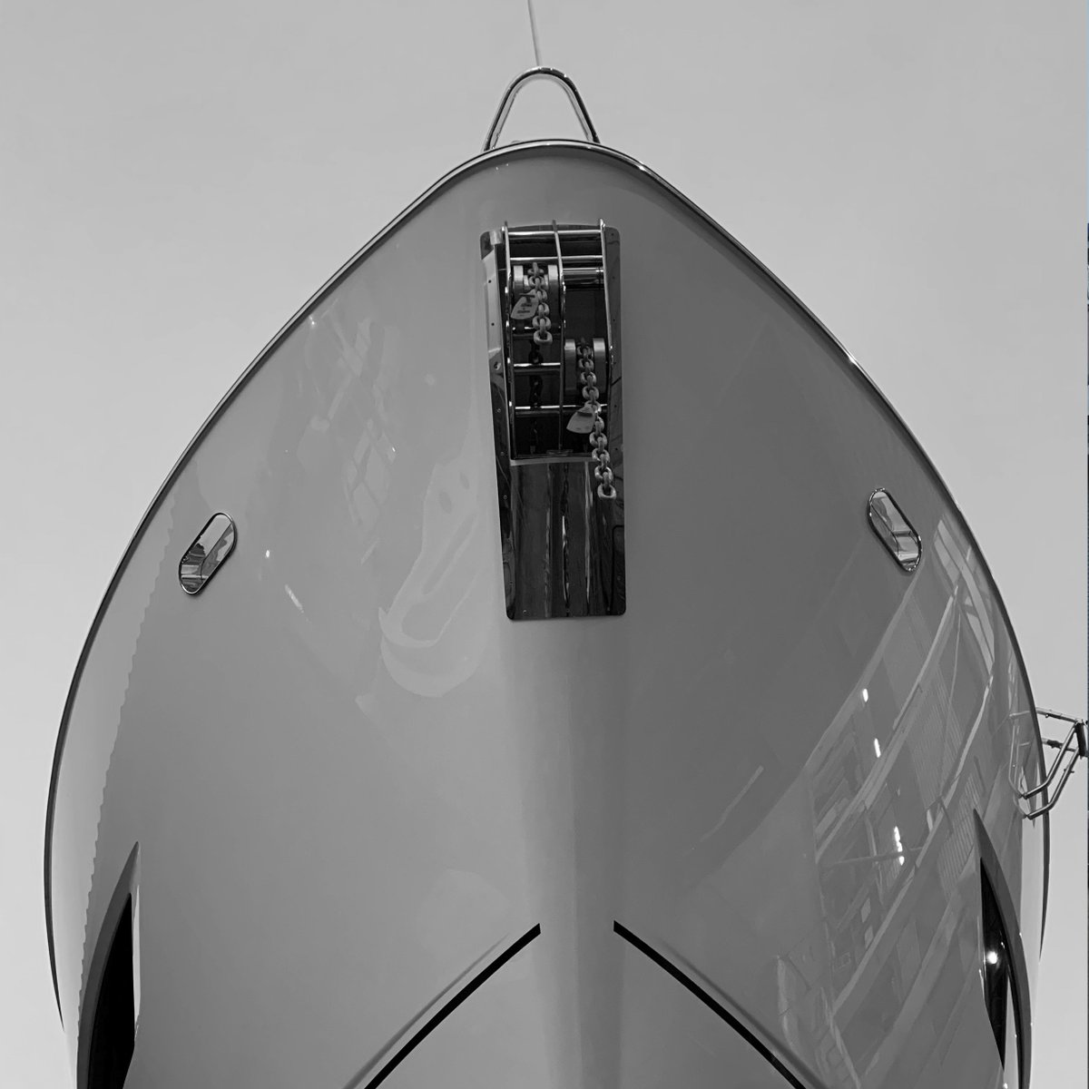 Sunseeker_Intl's tweet photo. We're delighted to share a first glimpse of the stunning New Sunseeker 88 Yacht launching in January 2021. 

Seek more: https://t.co/3Y9c2RJJhD https://t.co/lEpR5dzioR