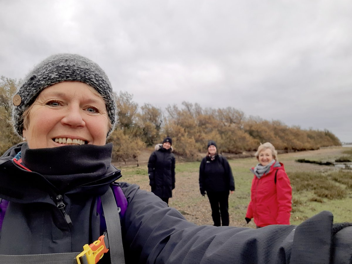 Our last Walk while you Work on your Business for 2020. A refreshing stomp along the beach reflecting on the past year and what success looks like for 2021.  #netwalking #networking #smallbusinesssupport