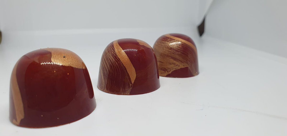 #MulledCider #BelgianLuxuryTruffles get them quick for #Christmas #HandmadeinDorset #Christmastruffles #Chocolatealeks