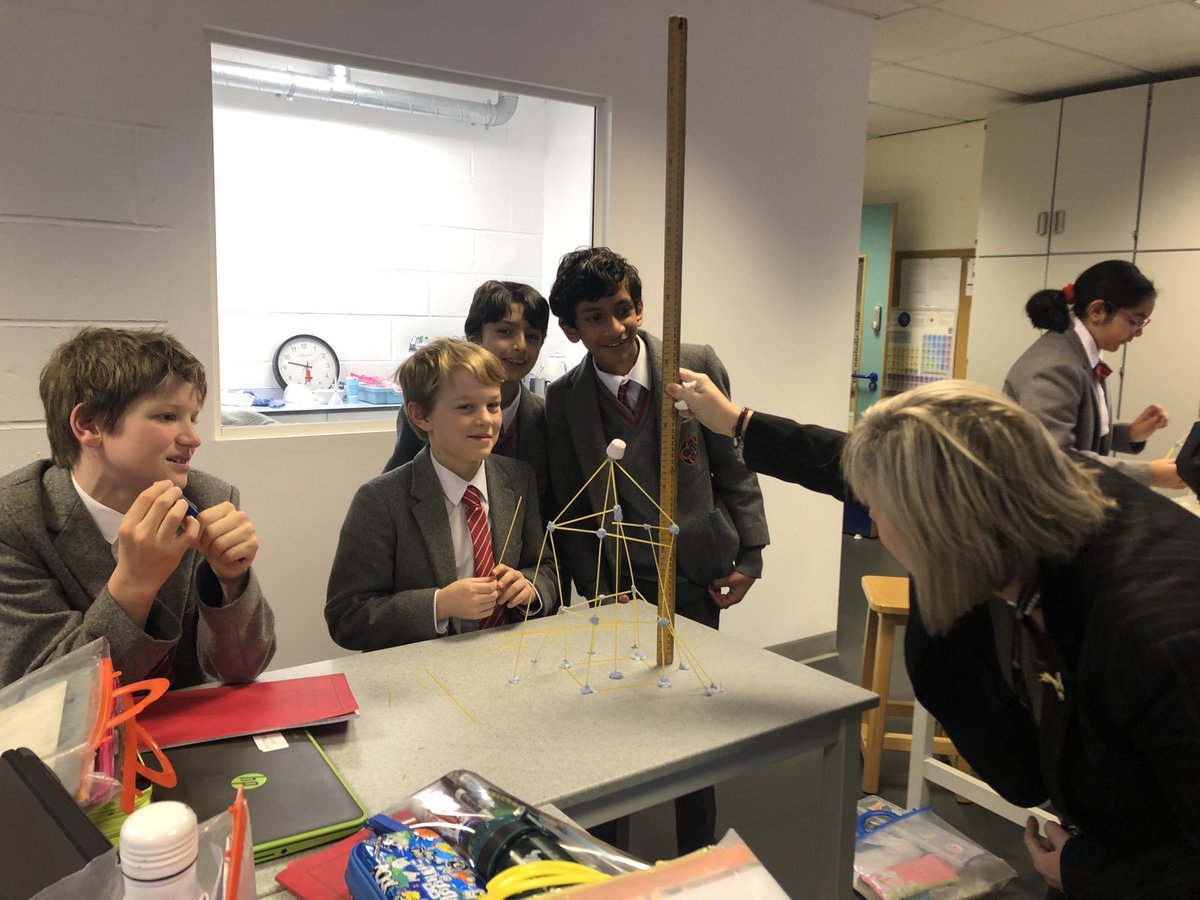 BGS_ScienceDpt's tweet photo. Year 6 practiced their engineering skills in Science by completing the Spaghetti Challenge #BGS https://t.co/UBJ7LVRvKs