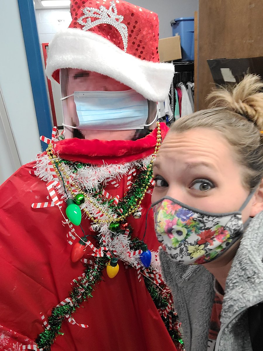 gator284's tweet photo. @HMSIndians #festivefowler was in my room! Love our school. #laughingismedicine #justkeepswimming #wegotthis https://t.co/zQbo54cQ7l