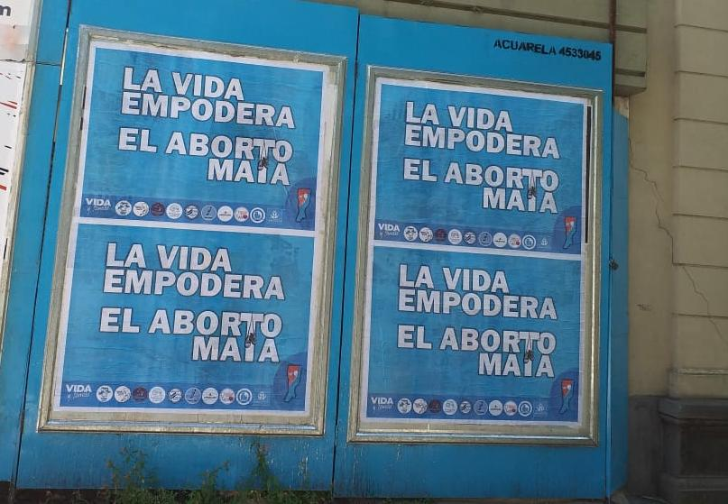 ¿Cómo puede ser que alguien piense que matar te empodera?
#LaMayoriaCeleste 
#SalvemosLas2Vidas