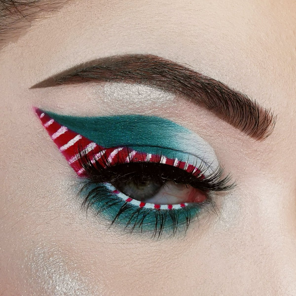 Bringing my followers' visions to life pt. 17: holiday edition 🤍❤️💚