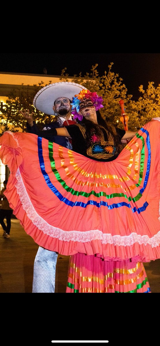lifeluxejazz's tweet photo. Welcoming night of the Life Luxe Jazz Festival is always a hit! The Cabo natives truly bring the experience to life! We can't wait to do it bigger and better for 2021!

#TBT #LifeLuxeJazz #JazzLegends #Soul #NovemberInLosCabos #BacktoTheLuxeLife2021 #ThrowbackThursday https://t.co/vi7qImGFXX