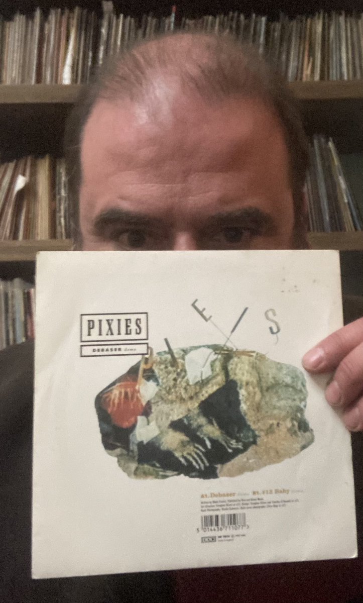 #VinylHold Pixies facebook.com/11627907658397… #TheresasSoundWorld #MusicBlog #TSW #Blog #MusicWriter #MusicBlogger #MusicReviews #UndergroundMusic #AlternativeMusicBlog  #MusicChat #AlternativeRock #IndieRock #Debaser #Pixies #Indie #Vinyl #Vinyl45 #debaser #altrock #vinylrecords #uk