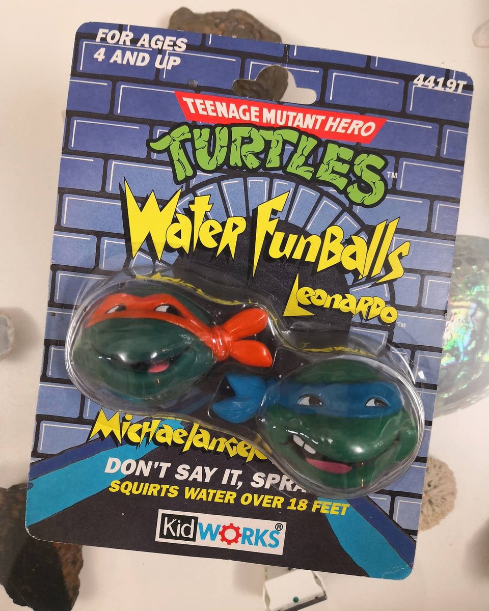 robot_chubby's tweet photo. Don't SAY it, SPRAY it! Anyone believe you can shoot one of these 18 FEET??
#turtles #ninjaturtles #tmnt #teenagemutantninjaturtles #tmht #heroturtles #sayitdontsprayit #teenagemutantheroturtles #spitballs #leonardo #michaelangelo #vintagetoys #retrotoys #80stoys #90stoys #toys https://t.co/OoaZnpDLoG