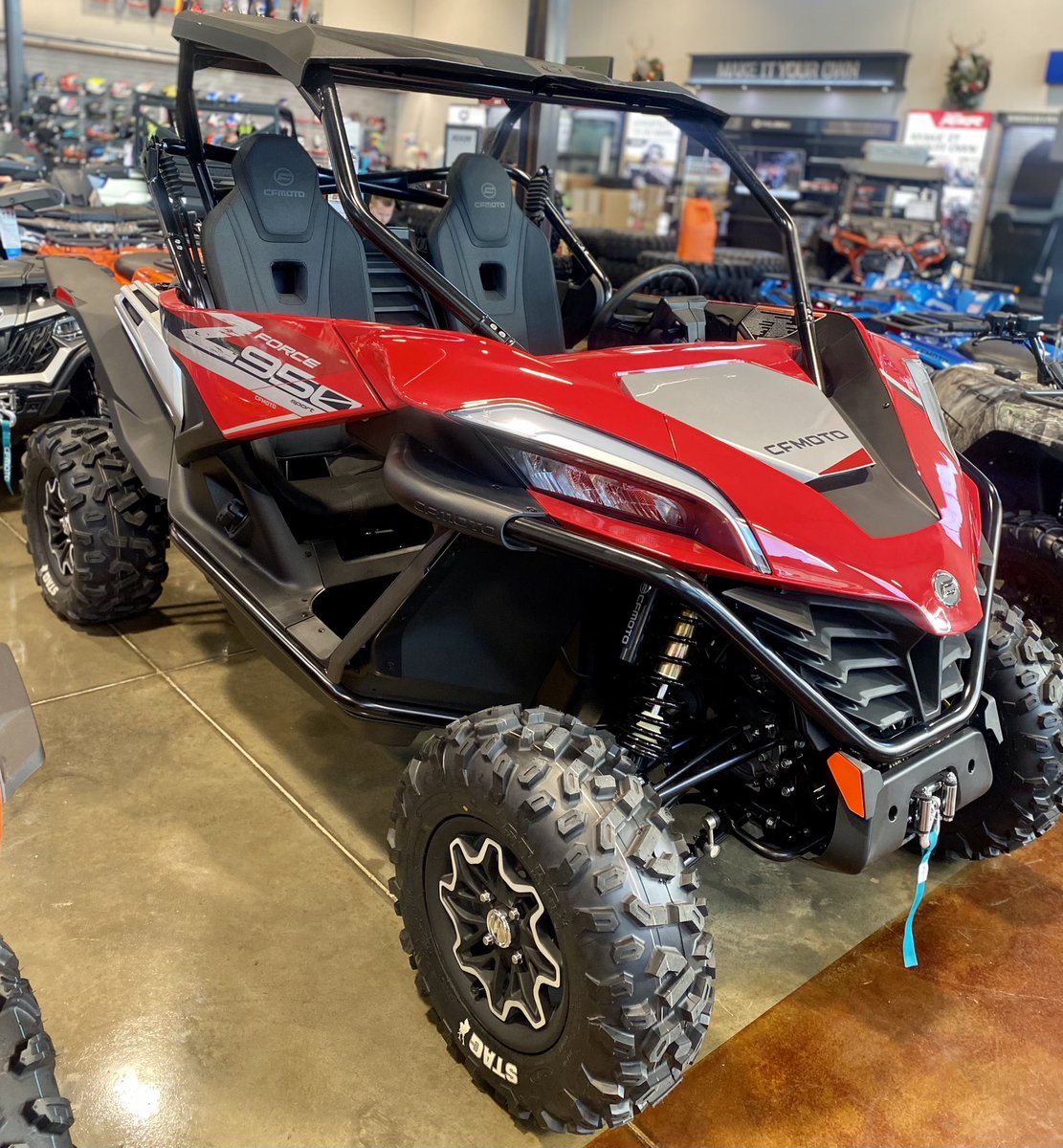 GrapevinePS's tweet image. Watch the dirt fly from the comfort of the new 2021 CFMOTO Z-Force 950 Sport! #grapevinepowersports #christmasiscoming #cfmoto #follow #thursdayvibes