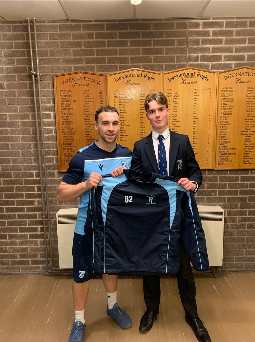 Sports_CCB's tweet photo. Throughout the year pupils join CCB from many wonderful countries. Mika joined CCB from Germany for a term &amp; was  intrigued by our fascination with the egg shaped ball. Having never played he quickly joined in and leaves today an honouree member of our 1st XV squad. #rugbyfamily https://t.co/sF47l7xGB6