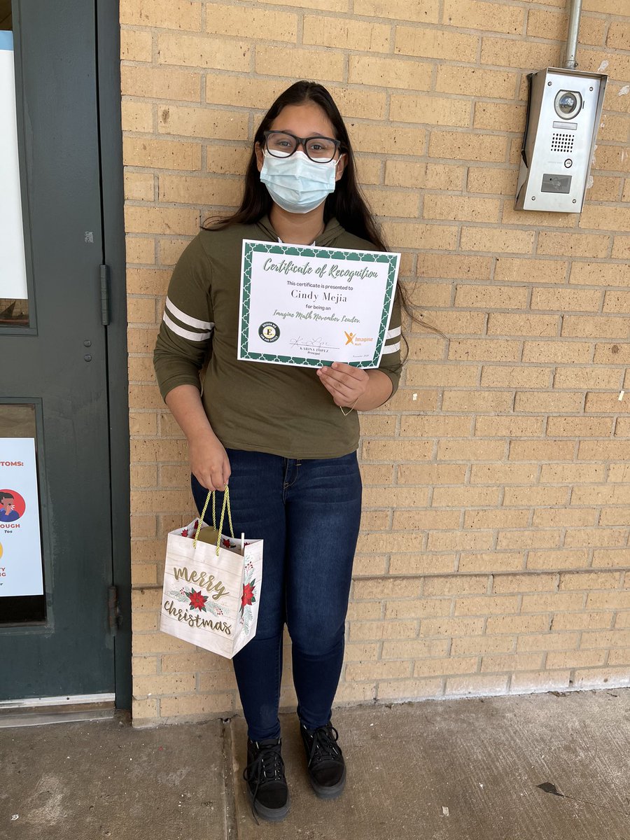 LopezprinciPAL's tweet photo. Congratulations to our Imagine Math top 10 winners in each grade level. And a big congratulations to Evelyn As our grand prize Amazon Kindle winner! @edison_school @rmarti36 @HISDEastArea @Ponce_East #edisonlightbulbs https://t.co/JGKwtLtZwu