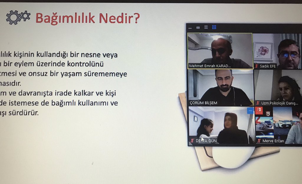 Bu aksam bilinçli teknoloji kullanımı ile ilgili Medeniyet Üniversitesi Doktor Öğretim Üyesi Emrah Karadere ile birlikteydik. Verimli bir buluşmaydi. Sayın hocamıza ve Rehbehlik servisimiz ile katılım saglayan velilerimize tesekkur ederiz.
