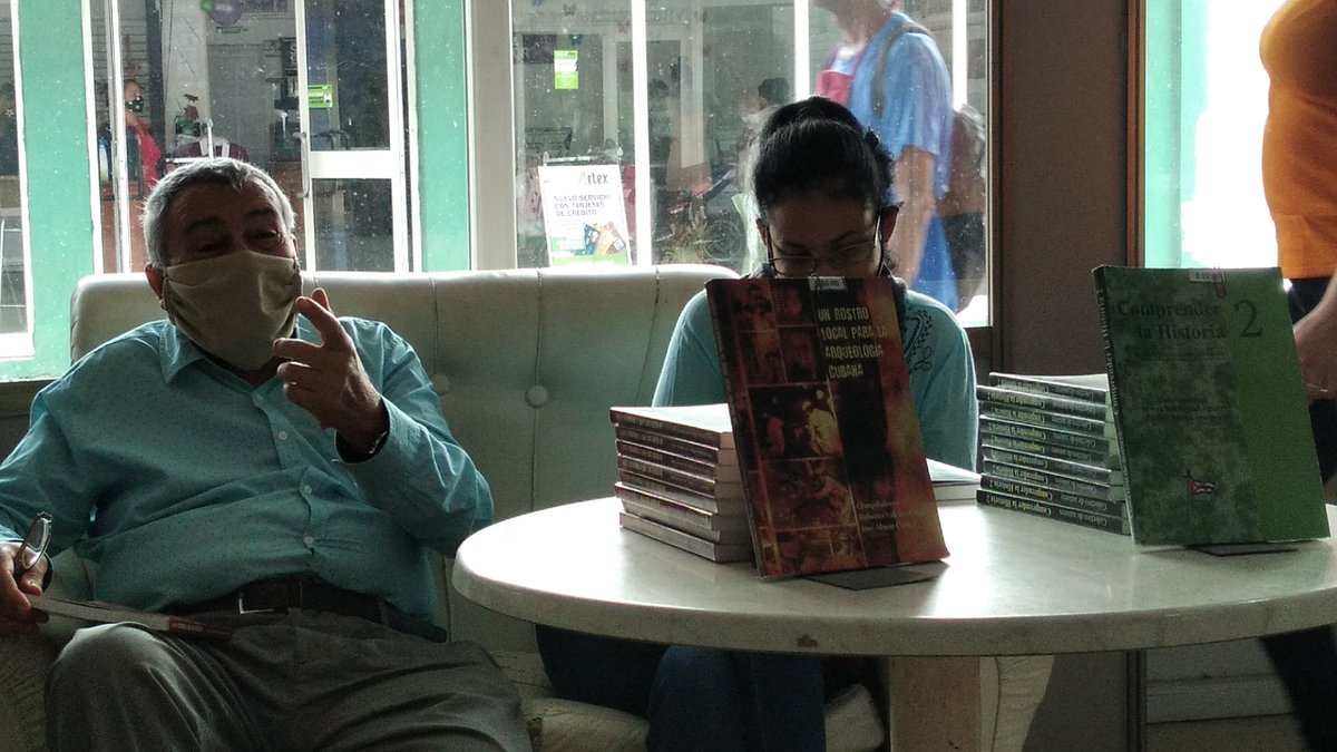 Presentación de los libros de La Mezquita Un rostro local para la Arqueología cubana por José Abreu Cardet y Comprender la Historia 2 por Yadira Rojas Espinosa.