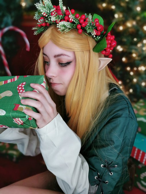 What did you ask for this year? https://t.co/MyVyygMyR3<a href="/tag/cosplay"class="tags"><span>#cosplay</span></a><a href="/tag/zelda"class="tags"><span>#zelda</span></a>