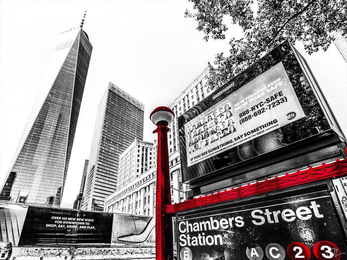 JOSEPH R LOCKE ( @Locke_Person ?)this guy captures "i'm in nyc and that is special per se"