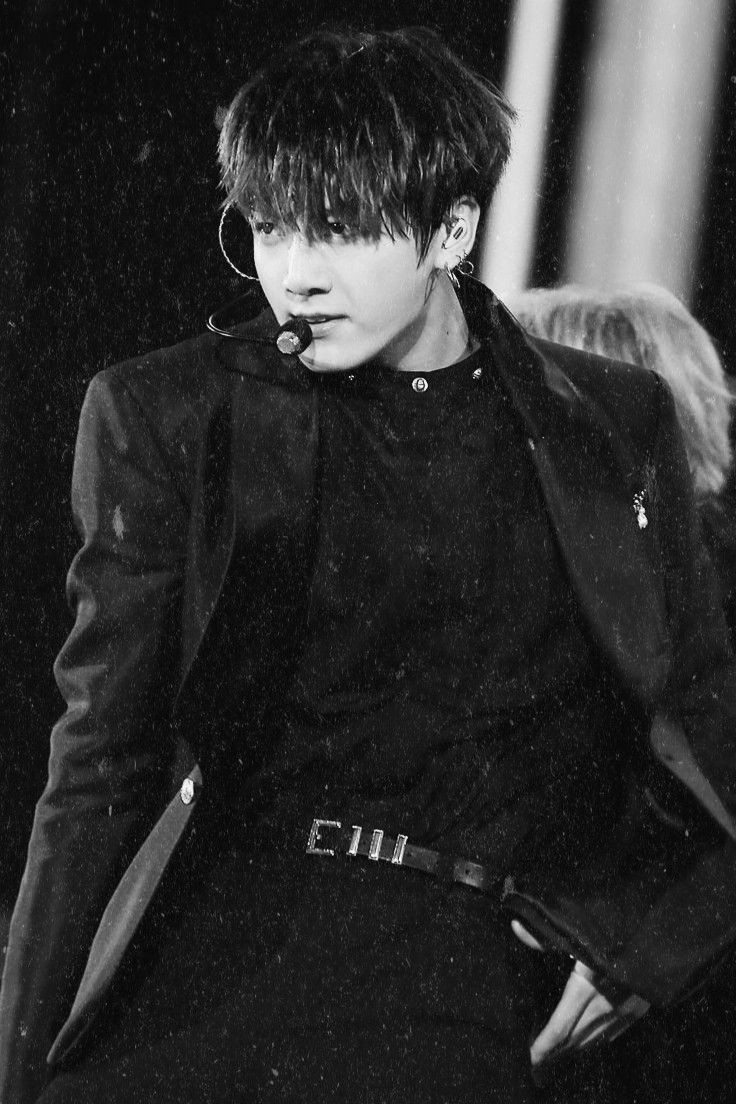 Jungkook as your daddy; the forbidden thread 