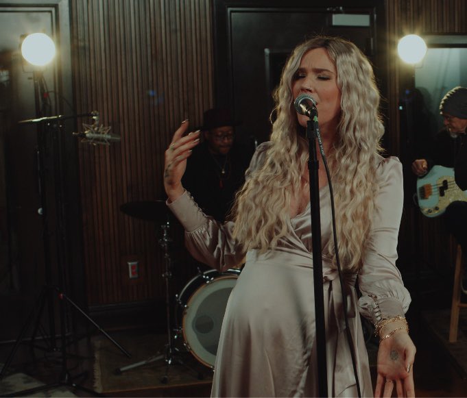 Joss Stone On Twitter My New Single Walk With Me Is Coming Out Tonight At Midnight If You D Like To Pre Save Before Then It Began As A Romantic Song But The