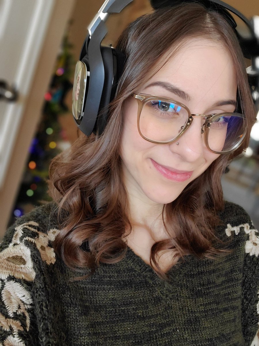 aelfyn_art's tweet photo. What an amazing surprise! 😱😭🥰

Thank you for the custom headset @ASTROGaming! https://t.co/GSbE1tGJaq