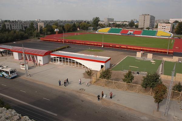FootyStadion's tweet photo. The Spartak Stadion is the home of Belarussian side Belshina Bobriusk. They've won one Belarussian title after being founded in the mid 70s, and have spent much of post-Soviet time in the Belarussian top flight, though recently they've fallen to the 2nd league. https://t.co/WBhKLH1ou5