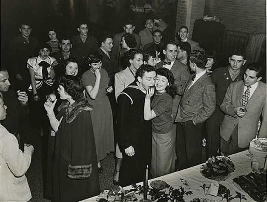 Hanukkah celebration in the US, 1940-1950.