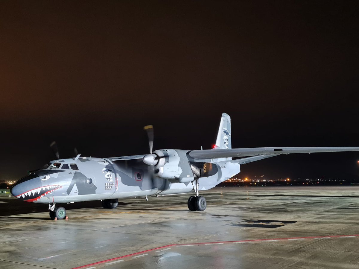 ForondaAirport's tweet photo. Acaba de aterrizar este #antonov 26B de los #mercenarios !!! https://t.co/qwLLdgsFZ9