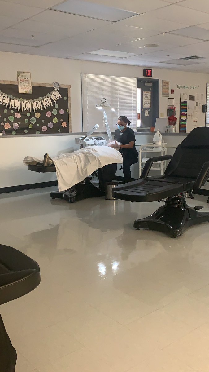 CareerExplorDCC's tweet photo. My favorite day of the year with CE students! Facial day. I love that my students get to experience new things! @DonaldsonCareer https://t.co/3gVN1JOq93