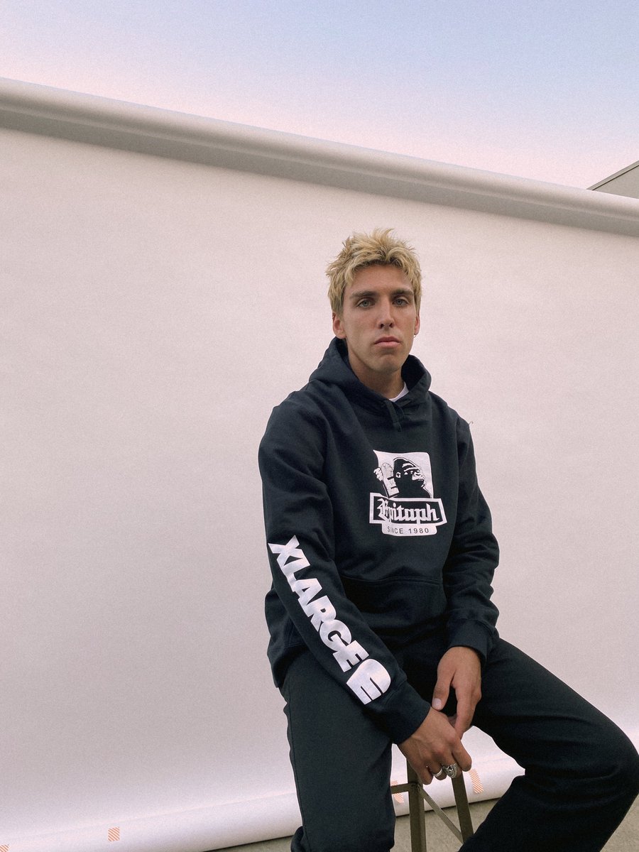 epitaphrecords's tweet photo. Epitaph x @XLARGE_US. Out now -  https://t.co/a4YZGs7elL 😎 https://t.co/xKHL6DQGUD