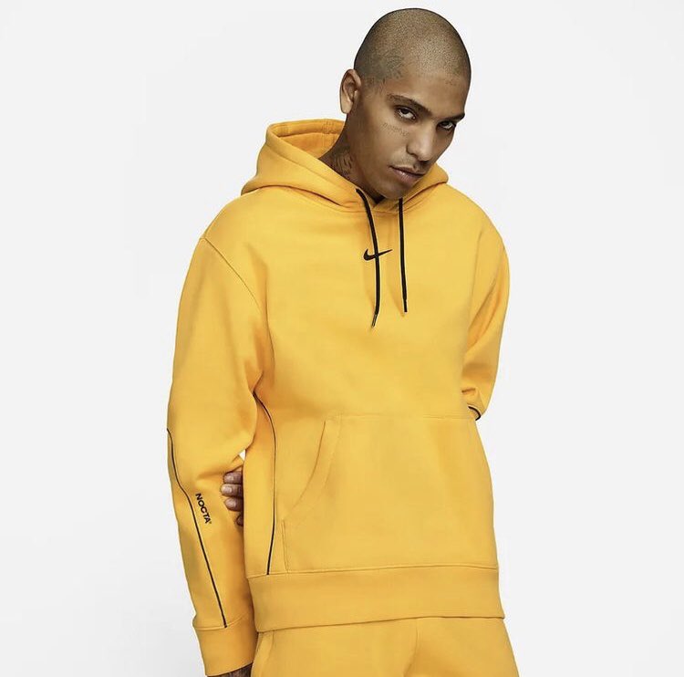 ovoupdate_'s tweet photo. NOCTA DROP 12.18.2020 Available on SNKRS 🔥

~ Jacket: $400 USD
~ Hoodie: $120 USD https://t.co/AeOxYV2PDp