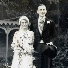THREADHilda Tweedy (born Monaghan 1911) grew up in Athlone. She spent some of her early years in Egypt, where her father was working. In 1936, following her marriage, she returned to Ireland, where she hoped to work as a secondary school teacher.1/11 #IrishWomenInHistory