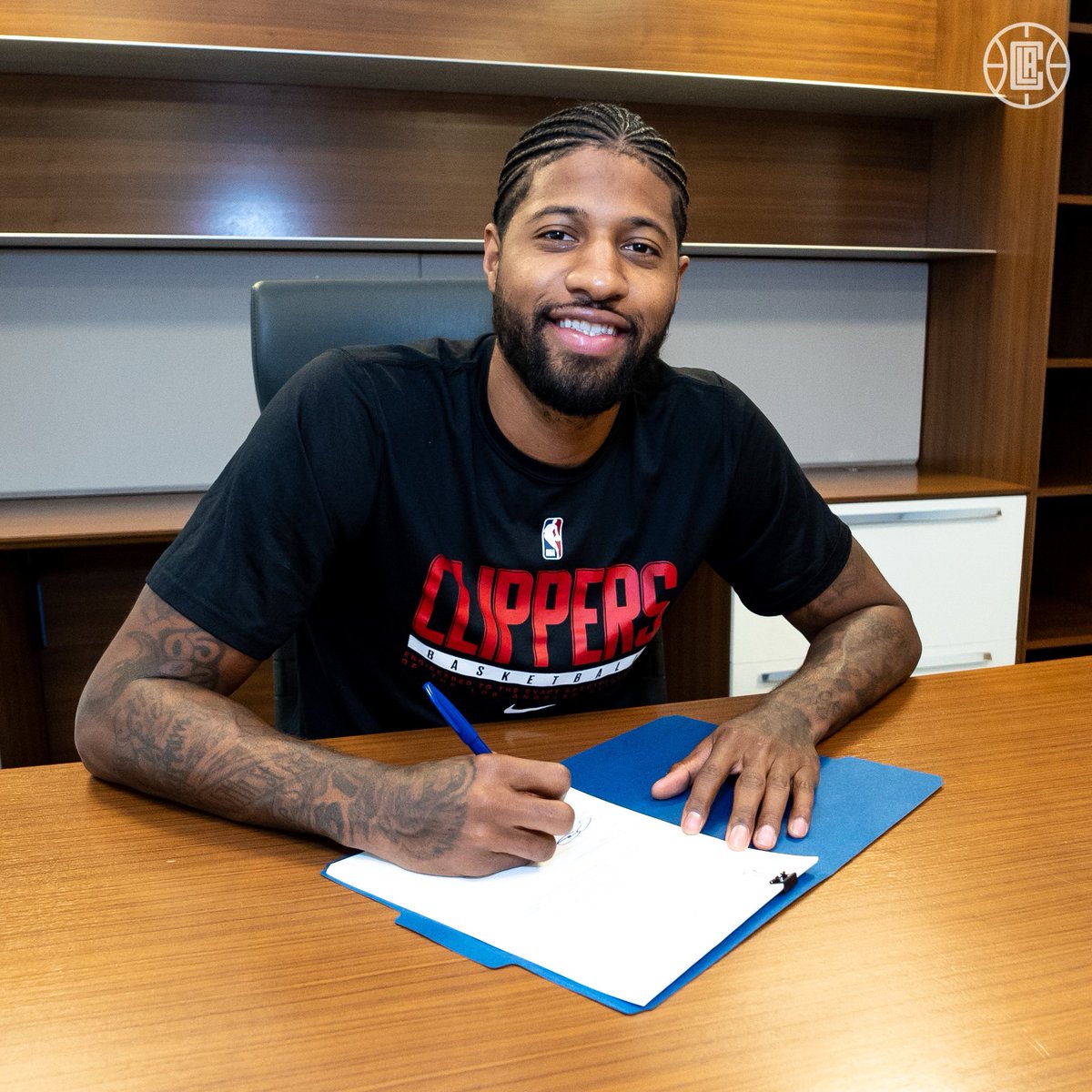 LAClippers's tweet image. Pen to paper.