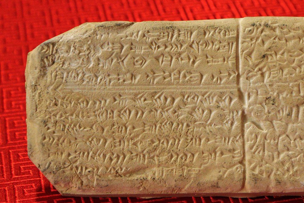 Translating lost languages using machine learning buff.ly/3o7lGL3