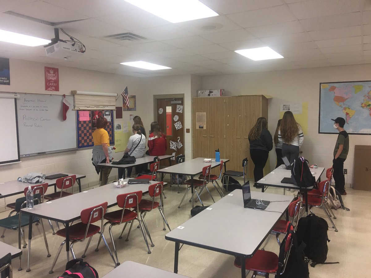 CoachGodsey76's tweet image. American History students working on analyzing political cartoons of the Gilded Age. #AcademicExcellence #WorldClassWolves @tim_scego  @coachkess76 @Phil_Dougherty7 @DrSooter @BrianMoler @codyhirschi @ReedsSpringHS