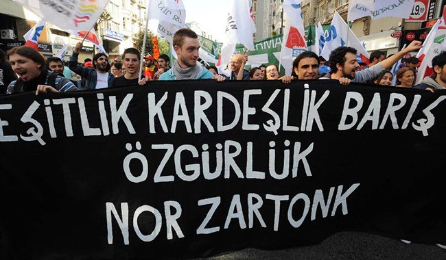 I want to share a couple of photos about the days which I count them much. This is from May Day, 2013. Just before the police attack. We were singing Ciao Bella with hunderds of people.