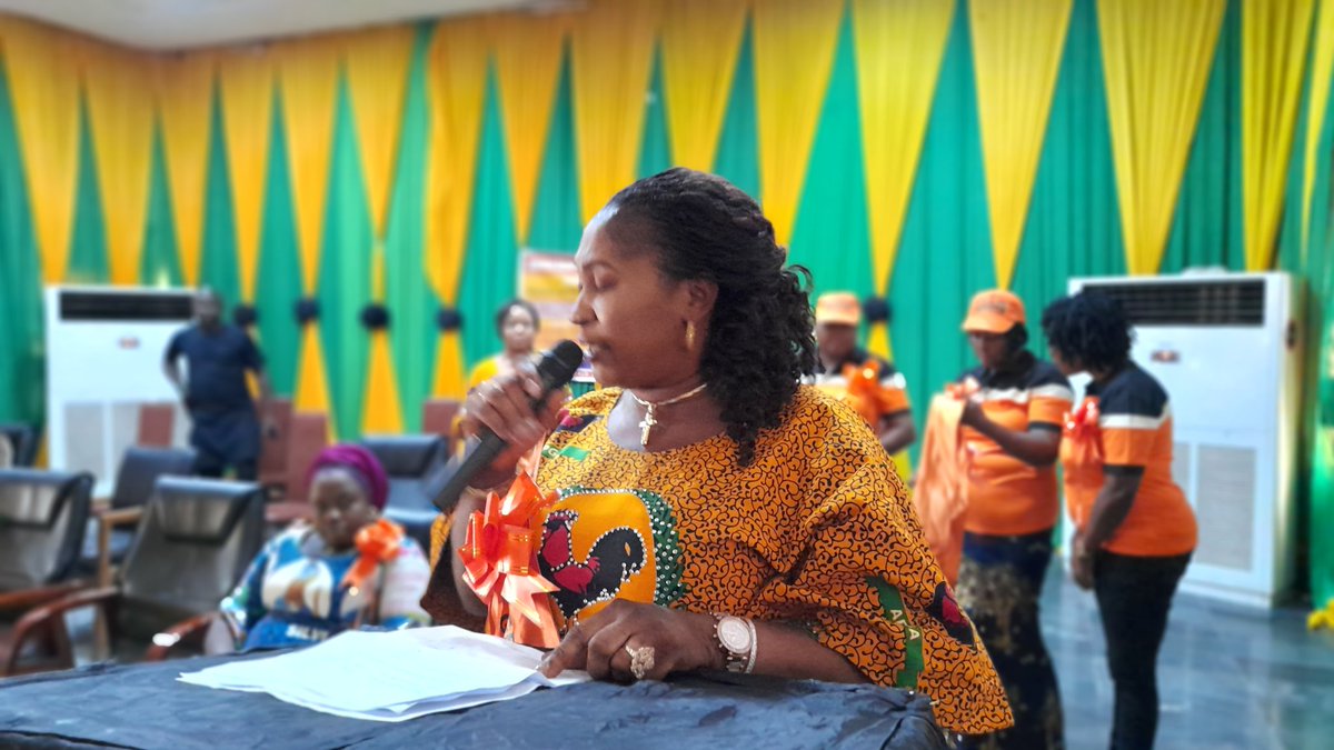 OlyCodes's tweet photo. All thanks to the @AnambraStateGov Hon. Commissioner for Women Affairs, The Traditional Rulers of #Nawgu and Ebenebe. Legal Aid Providers, Faith-based Organizations and Many CSOs.
The #AnCPN and #AnSCRIC displayed strong synergy. It was a tough period but was worth the stress. https://t.co/pcFlinPIsV
