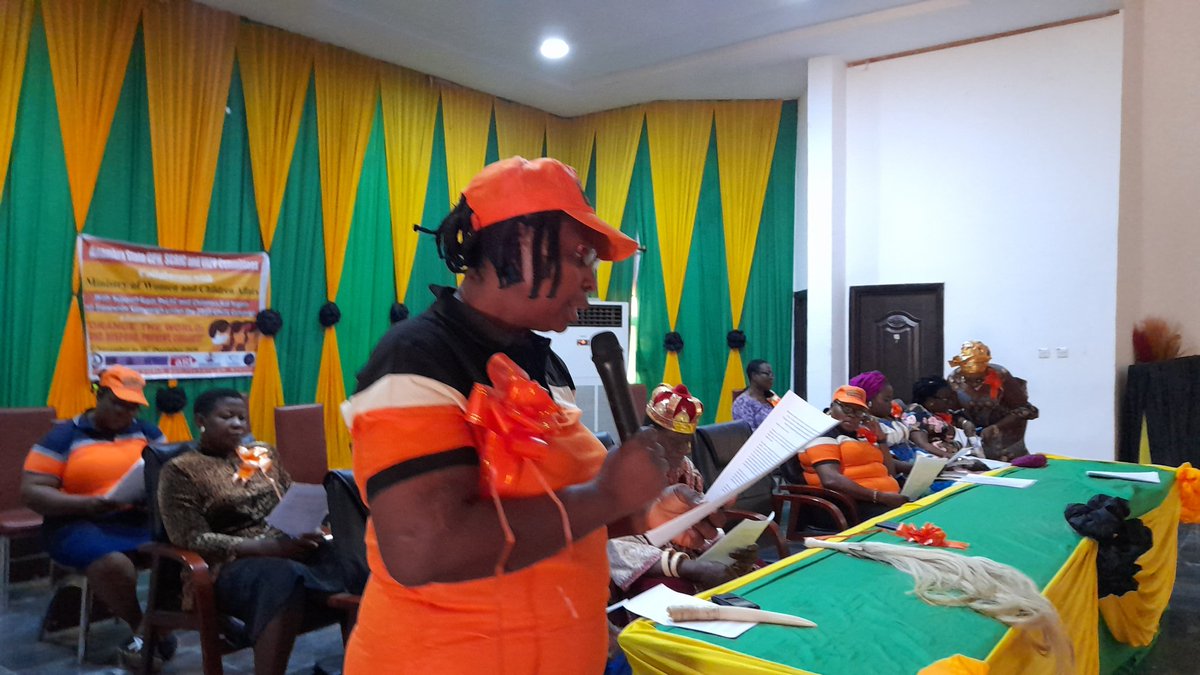 OlyCodes's tweet photo. All thanks to the @AnambraStateGov Hon. Commissioner for Women Affairs, The Traditional Rulers of #Nawgu and Ebenebe. Legal Aid Providers, Faith-based Organizations and Many CSOs.
The #AnCPN and #AnSCRIC displayed strong synergy. It was a tough period but was worth the stress. https://t.co/pcFlinPIsV