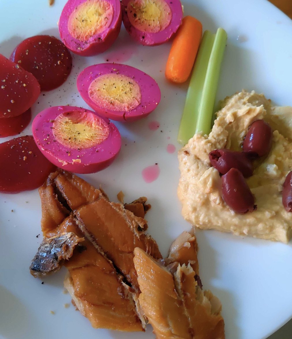 jer_swift's tweet image. Lunch TIME @realDonaldTrump!  How&apos;s @RudyGiuliani #HandRecount #Recount2020 doing for @POTUS?

#WINNING!

Post your Lunch! 🍔🥘
#PostLunch
#PostYourLunch

#GodsWork 🙏™️

@GOP #RememberFraudulantElection @senatemajldr
#JudgesDecideElections
#PrezGolf
#ReleaseYourScore
#750Dollar