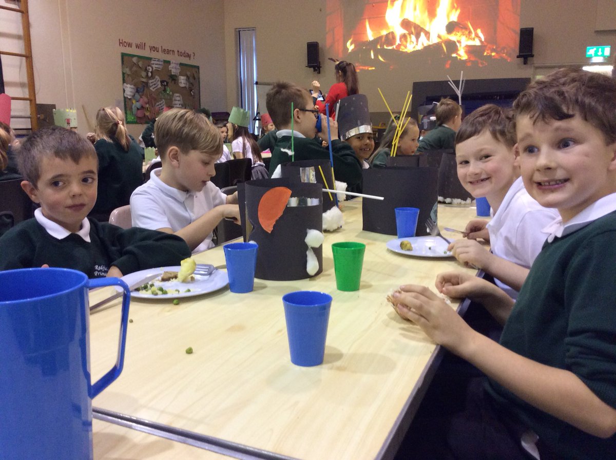 BeechClass_RE's tweet image. Then we enjoyed a delicious lunch 🥗